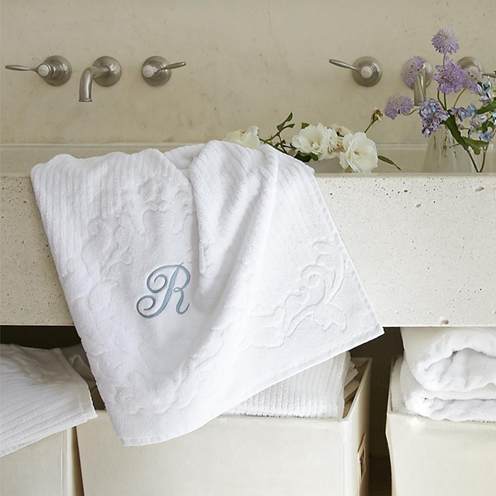 (image for) White Scroll Towel Collection